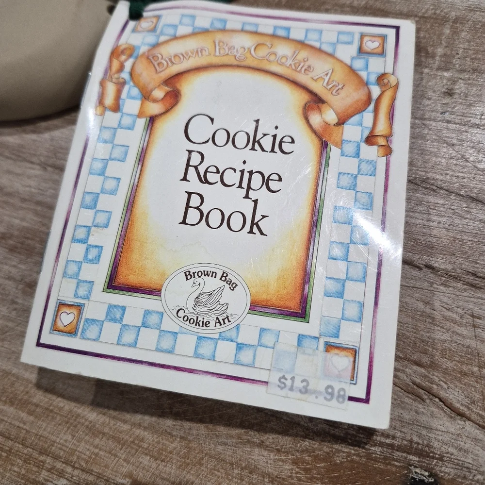 Vintage 1992 Hill Design Stoneware Style Cookie Mold with Girl and Bunny+ Recipe